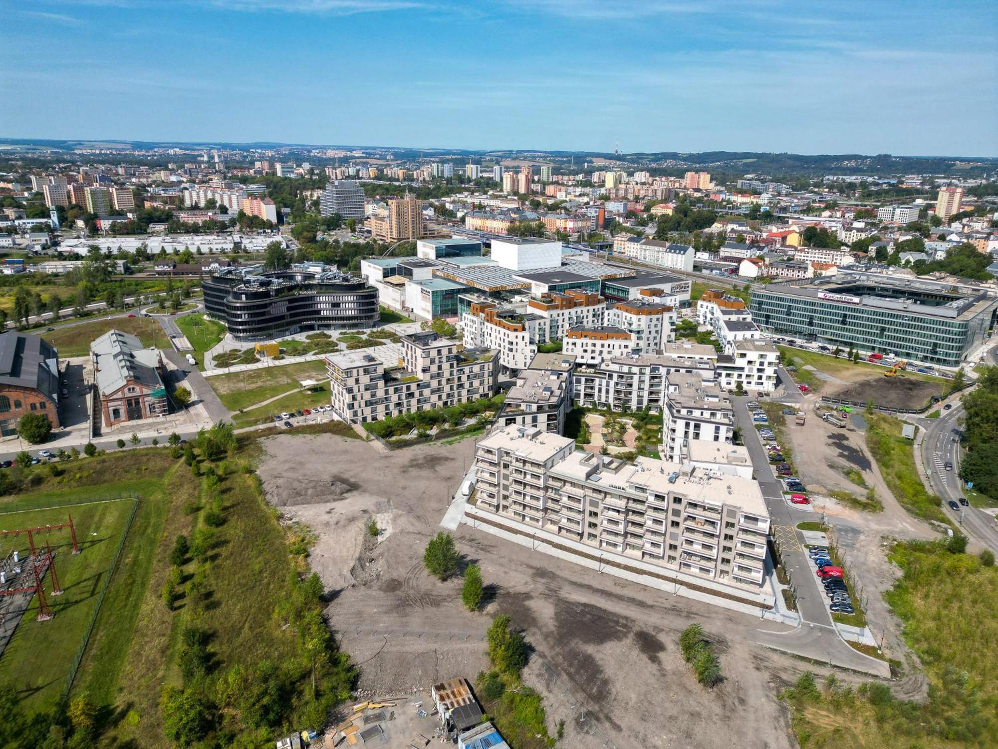 New In The With Parking Option Apartment *